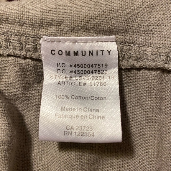 Aritzia Cargo Shorts - Picture 4 of 4